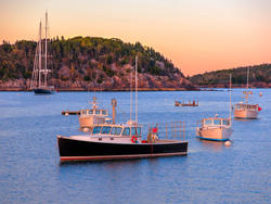 12077   boats in bar harbor