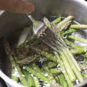 12991   Boiling Asparagus Spears in a Pot