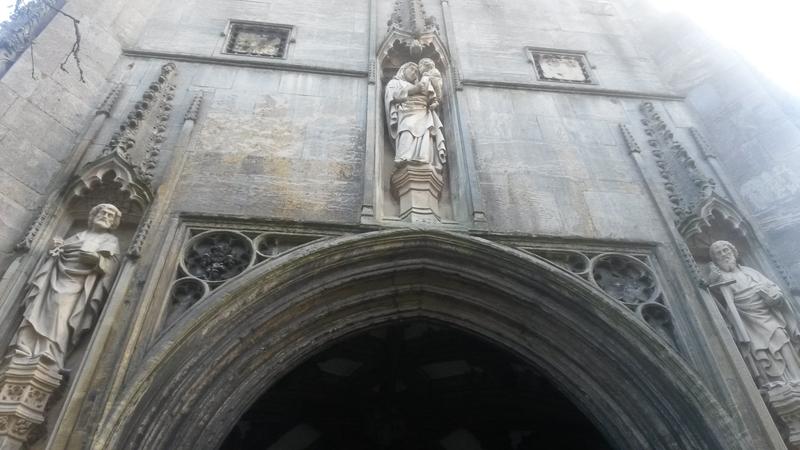 <p>figures in a cathedral norwich uk</p>