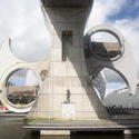 12812   Falkirk Wheel in motion