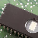 13772   Memory chip close up