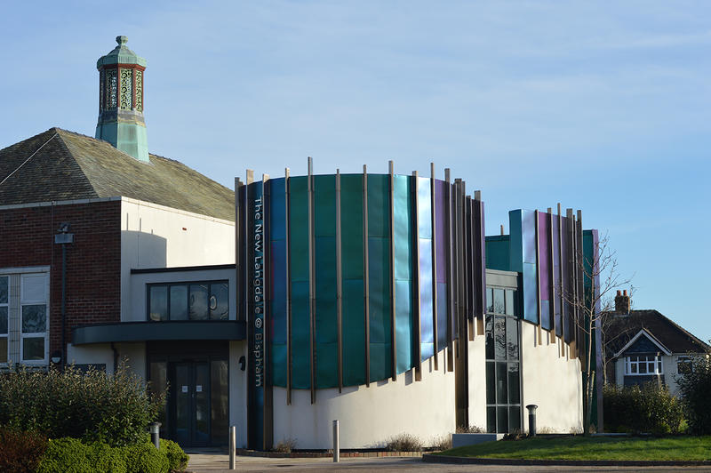 <p>Modern architecture and old architecture together.</p>
Modern architecture and old architecture together.