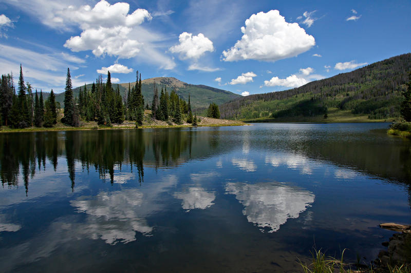 <p>In this scene, afternoon clouds reflect from Pearl Lake&#39;s deep blue waters.</p>

<p><a href="http://pinterest.com/michaelkirsh/">http://pinterest.com/michaelkirsh/</a></p>
