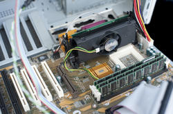 13807   Old Pentium II computer hardware