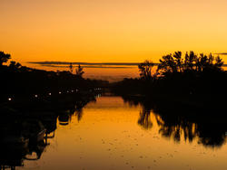 12060   sunrize on the canal