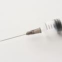 12955   Close up of syringe and needle
