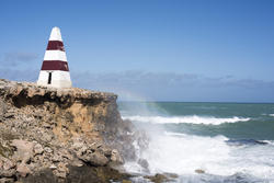 17011   Waves on the cliffs below the Robe Obelisk