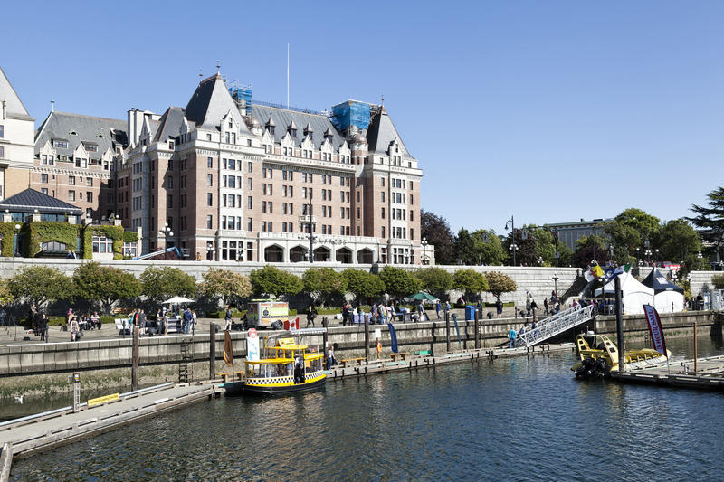 <p>Victoria Harbour featuring the Empress Hotel in the background - part of the Fairmont Chain.</p>