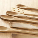 17165   Set of wooden kitchen spoons and spatulas