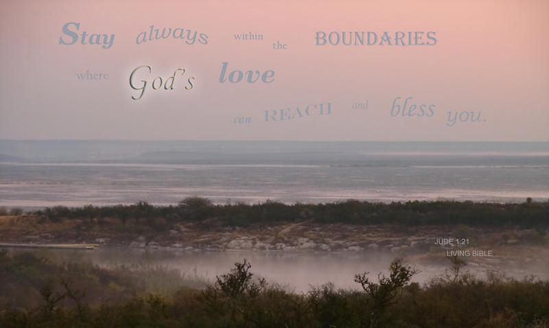 <p>Misty sunrise over Lake Amistad</p>
Misty sunrise over Lake Amistad