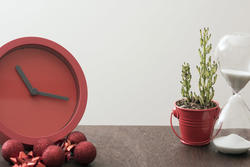 17275   Christmas countdown wit festive red clock