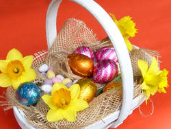17343   Basket filled with Easter eggs and decorations