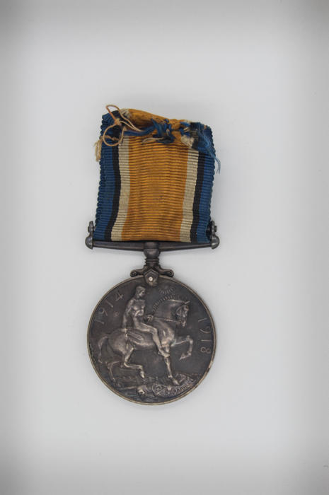 <p>World War One medal (WWI)</p>
World War One medal (WWI)
