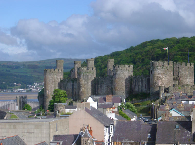 roof tops and landmark castle of the historic walled city of conwy (conway), north wales