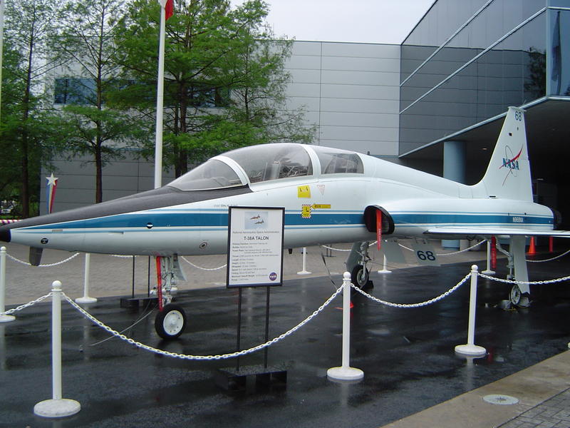 museum aircraft display