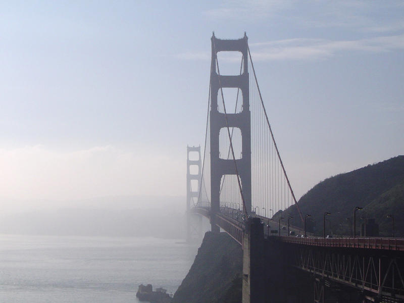 san franciscos golden gate bridge shrouded in a sea mist