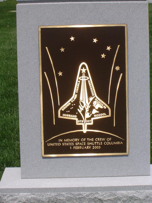 a memorial for those who died in the space shuttle accidents