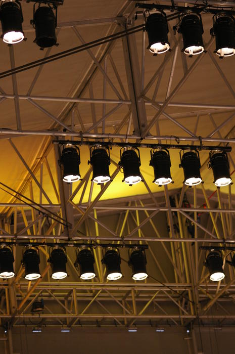an array stage lighting spotlights