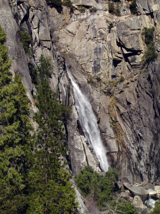 falls in the yosemite national park