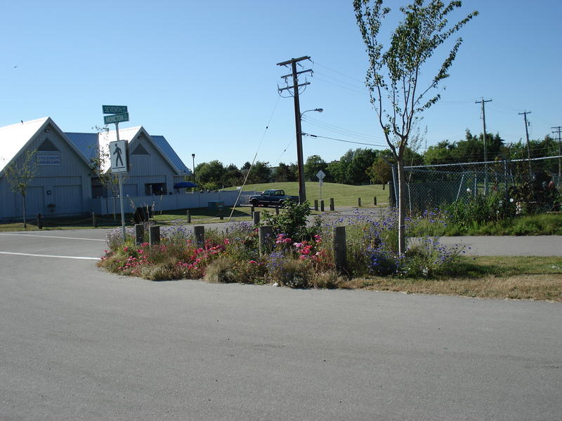 Entrance to Garry Point Park, Steveston, BC - 1632 x 1224 - 910kb
