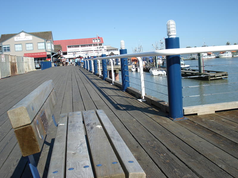 Boardwalk at Steveston, BC 1632 x 1224 - 897kb