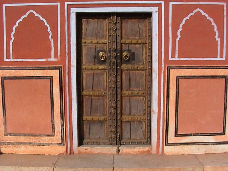 <p>Plain doorway inside Palace of Winds, Jaipur, Rajasthan</p>