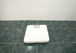 3792-bathroom scales