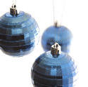 3589-hanging christmas baubles