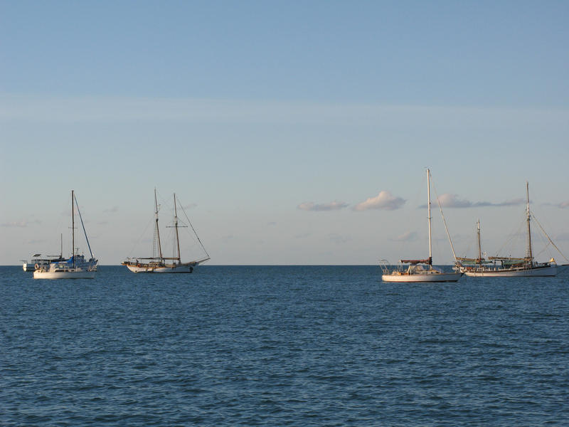 sailboats with various rig configurations, schooner, ketch and bermuda rigs