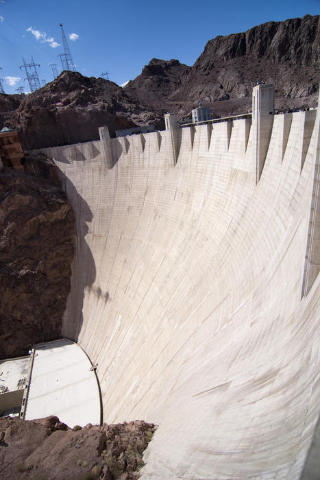 curved concrete walls of the hoover dam