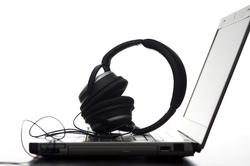 4011-headphones and laptop