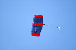 4188-Parachuting 2