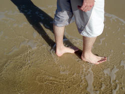 4088-paddling in shallow water