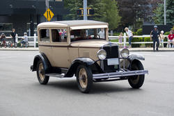 4175-Antique Car 10