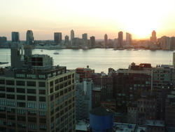 6654   Sunset over the East River