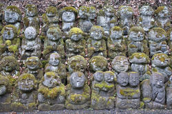 6111   Otagi Nenbutsu ji Sculptures