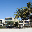 10676   Modern tropical beachfront hotel