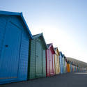 7850   Row of brightly coloured beach huts