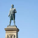 8021   Captain Cook statue