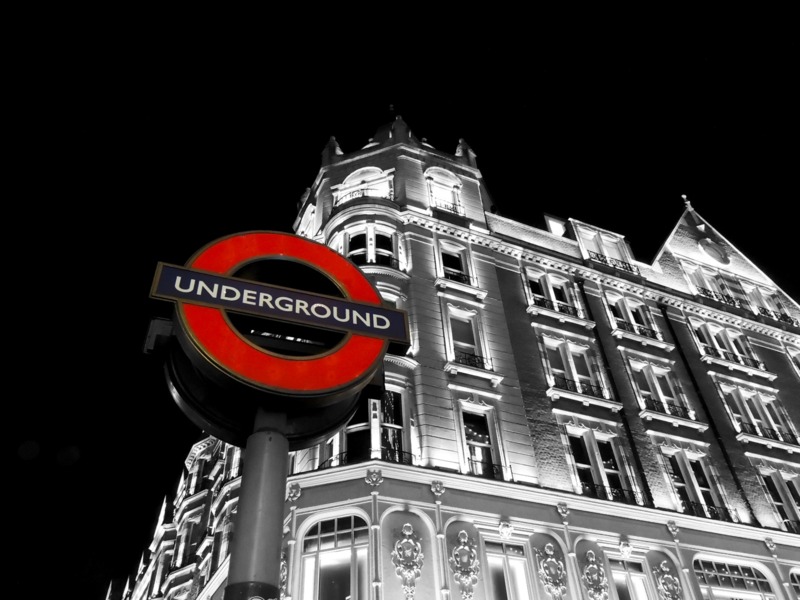 <p>Famous London Tube sign - logo design for editorial use only</p>
