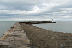 7727   Whitehaven harbour wall
