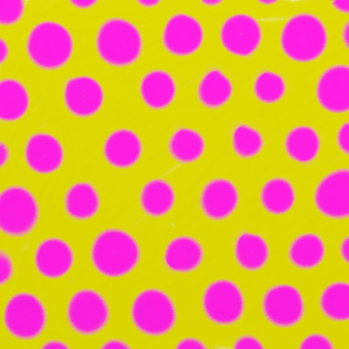 <p>Pink and yello polka dots chalk pattern.</p>
