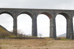 7730   Railway viaduct