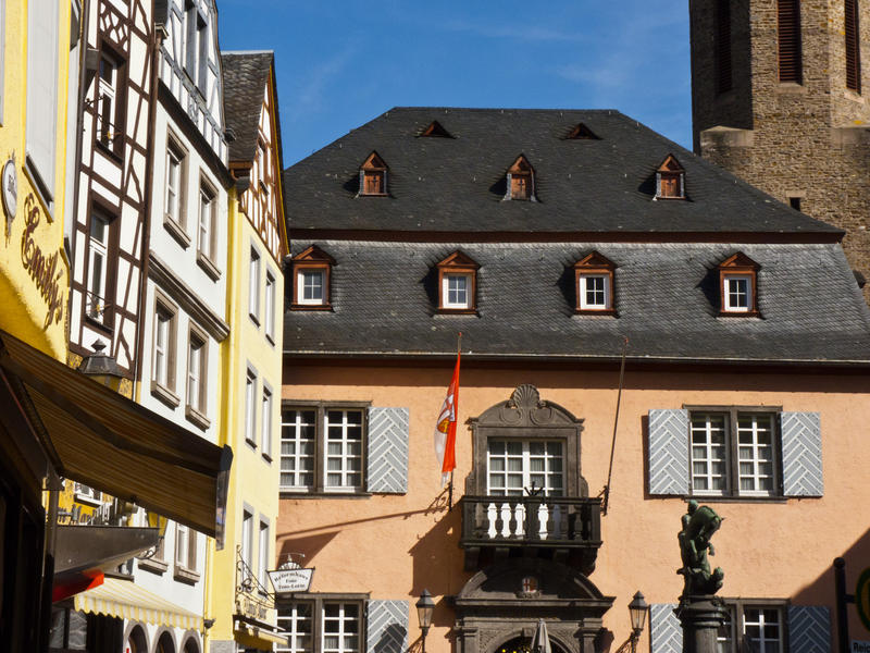 <p>Rathaus-Cochem.jpg&nbsp;</p>This attractive building is the Rathaus "Town Hall" which sits in a small square at Cochem in the Mosel valley.