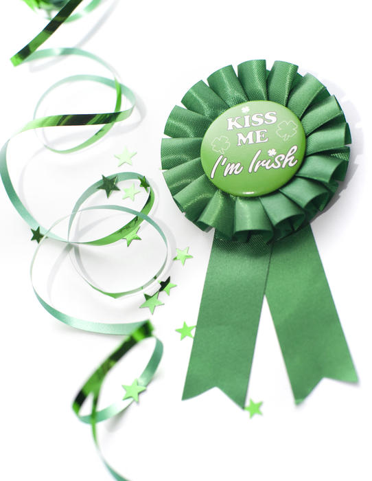 st patricks day party decorations and ribbon
