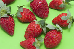 8523   Colourful strawberry background