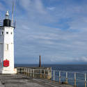 12800   Lighthouse at the entrance to Anstruther Harbour