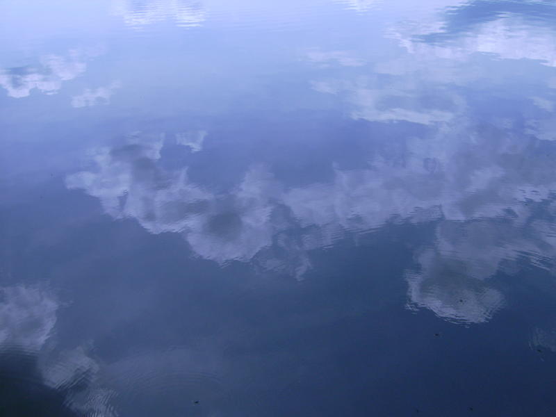 <p>water clouds pond reflexion</p>
