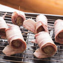 17182   Preparing pigs in blankets on a wire rack