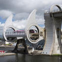 12862   Boat on the lift on the Falkirk Wheel